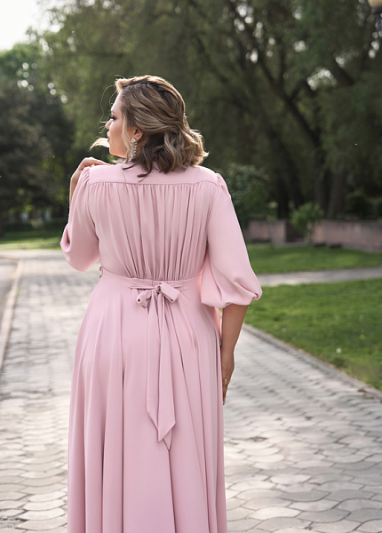 Прокат платья Розовое макси с декоративным поясом и рукавами для фотосессии и мероприятия в Новосибирске