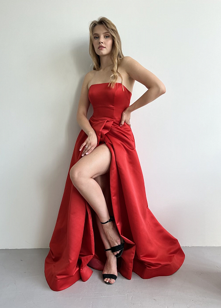 Прокат платья Красное макси атласное с буфами для фотосессии и мероприятия в Новосибирске