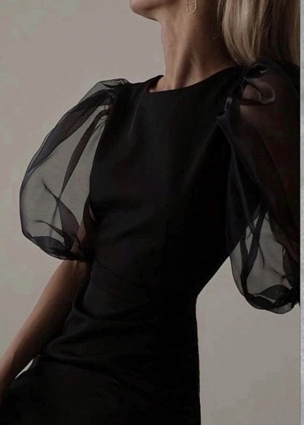 Прокат платья Черное бархатное миди с полупрозрачными рукавами для фотосессии и мероприятия в Новосибирске