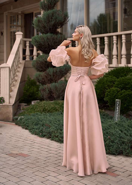 Розовое макси органза с буфами платье для фотосессии и мероприятия в Новосибирске
