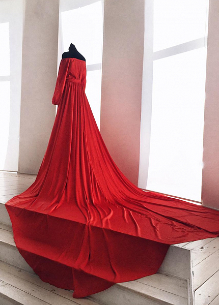 Прокат платья Красное шифоновое со съемным шлейфом для фотосессии и мероприятия в Новосибирске