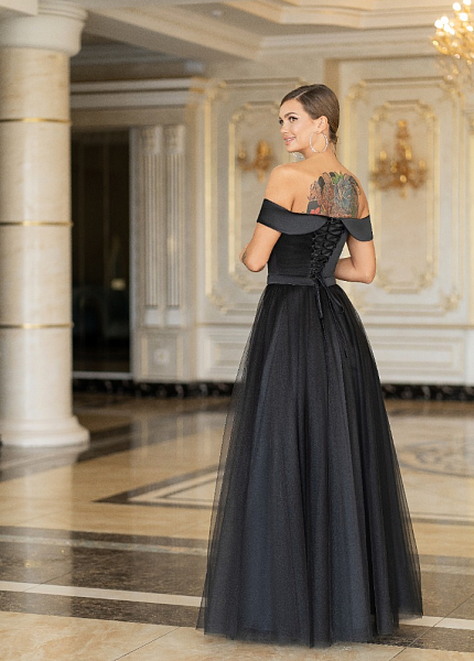 Прокат платья Черное атласное со спущенными плечами для фотосессии и мероприятия в Новосибирске