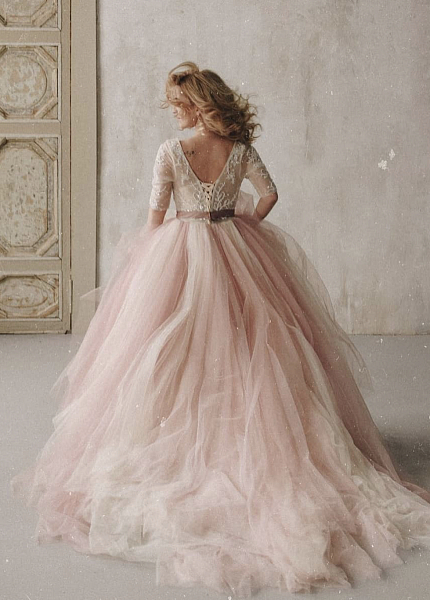 Прокат платья Водопад розовый для фотосессии и мероприятия в Новосибирске